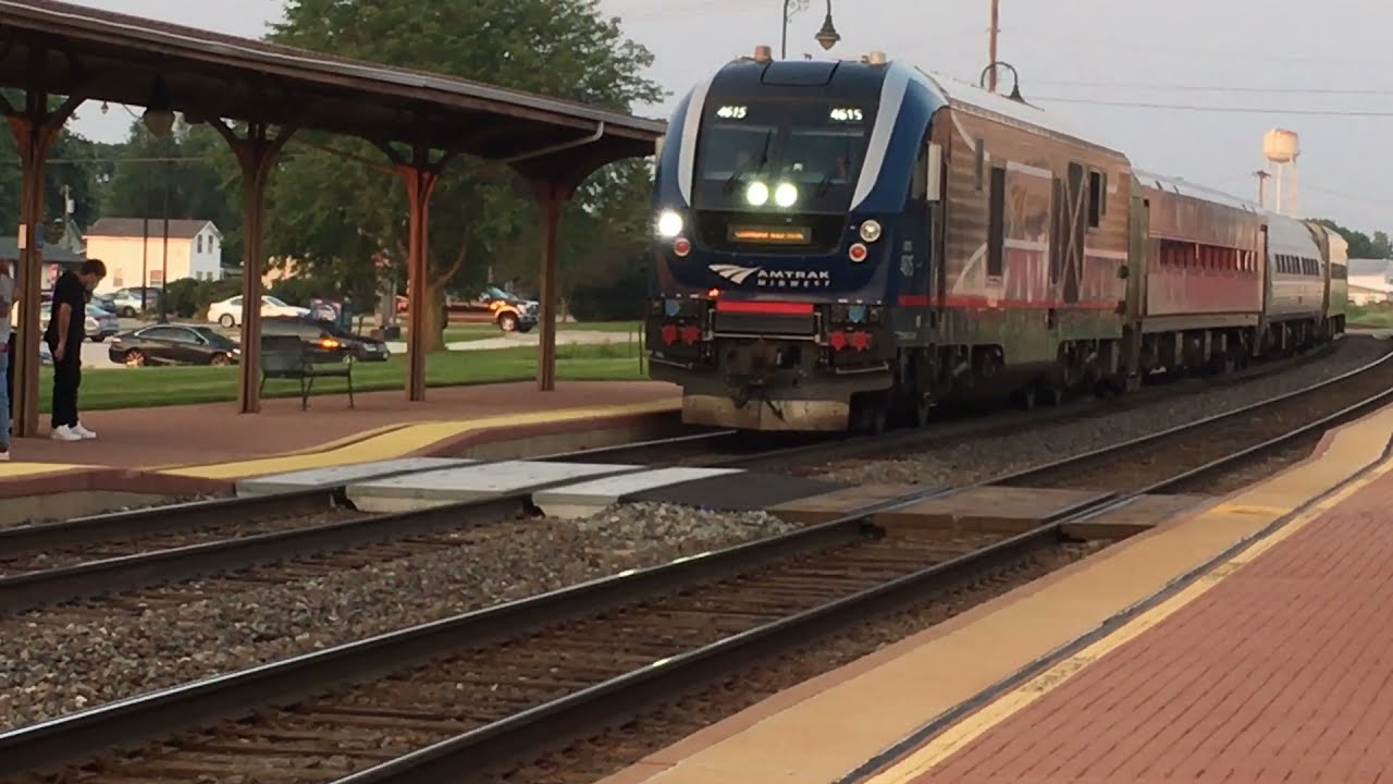 Amtrak Trains at Princeton, IL - YouTube