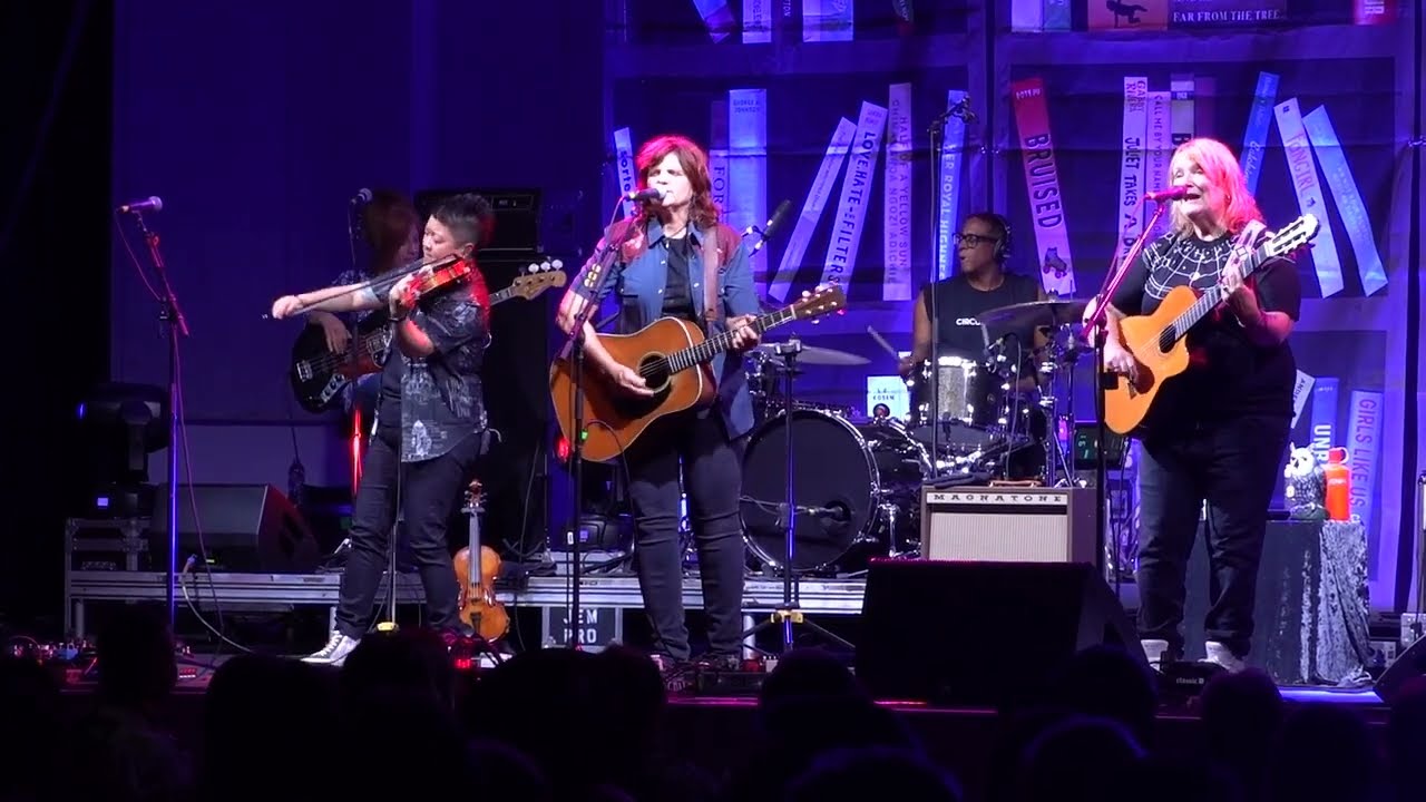 Indigo Girls - Collecting You - YouTube