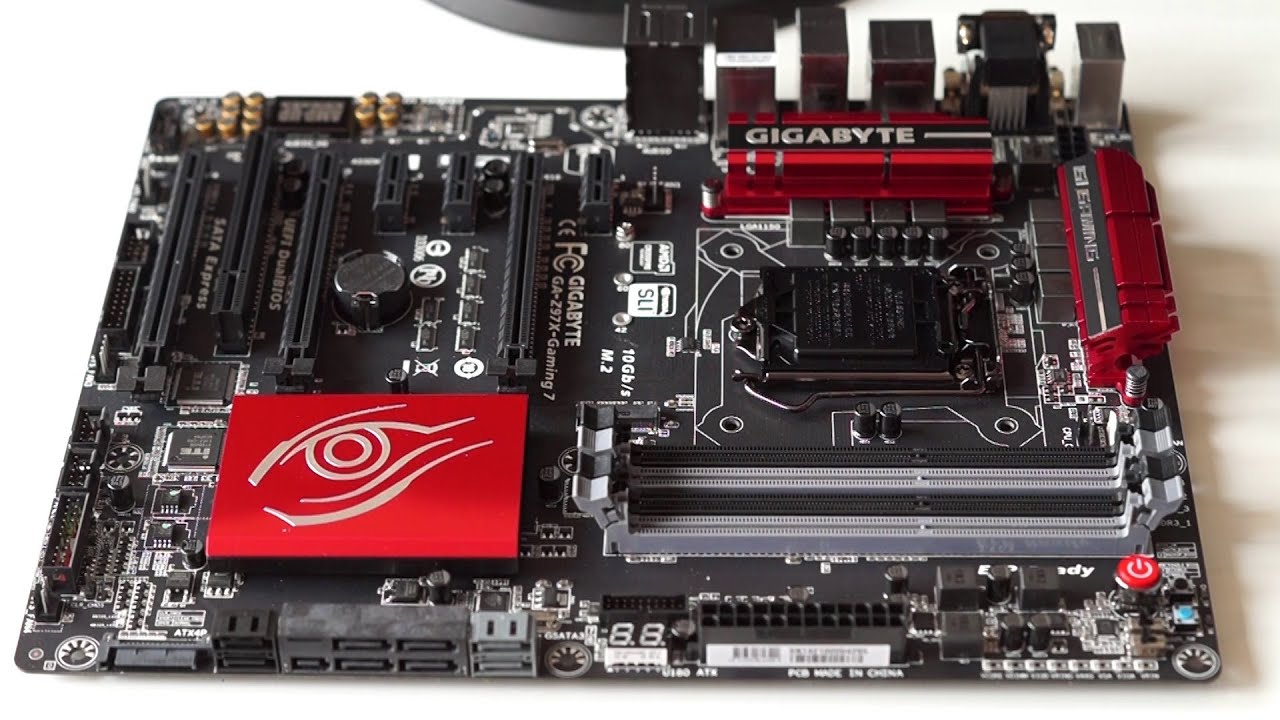 Gigabyte Z97X G1 Gaming 7 Motherboard Unboxing and First Look