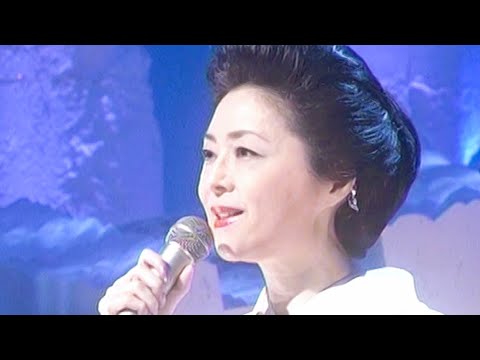牧村三枝子『みちづれ』 - YouTube