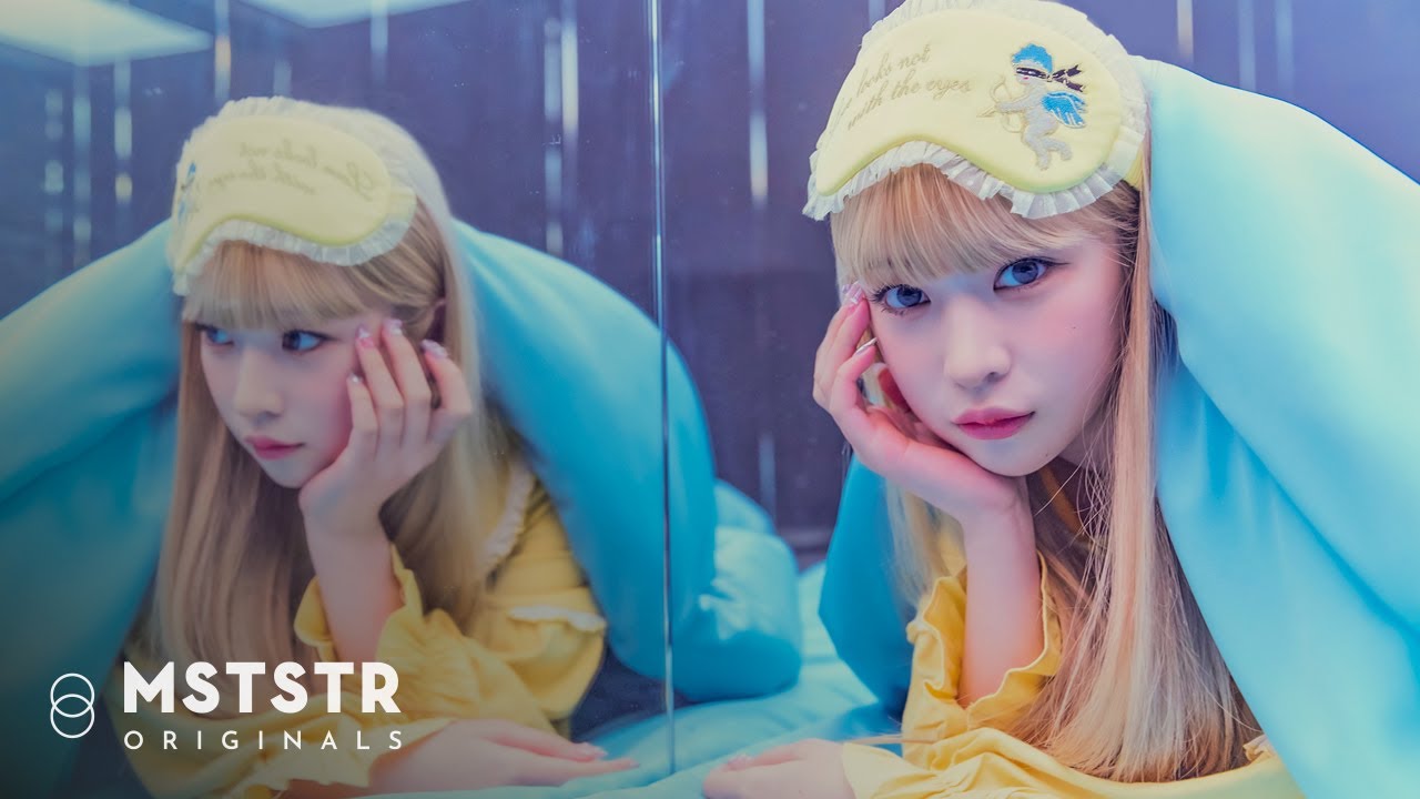 Billlie | 'GingaMingaYo (the strange world)' M/V - YouTube