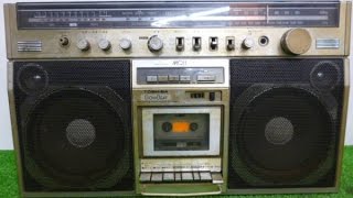 Toshiba BOMBEAT RT-8780S Boombox unboxing & Playing similar model