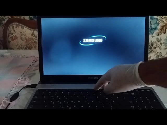 How to enter at BIOS Settings at any Samsung Laptop (2 ways) - YouTube