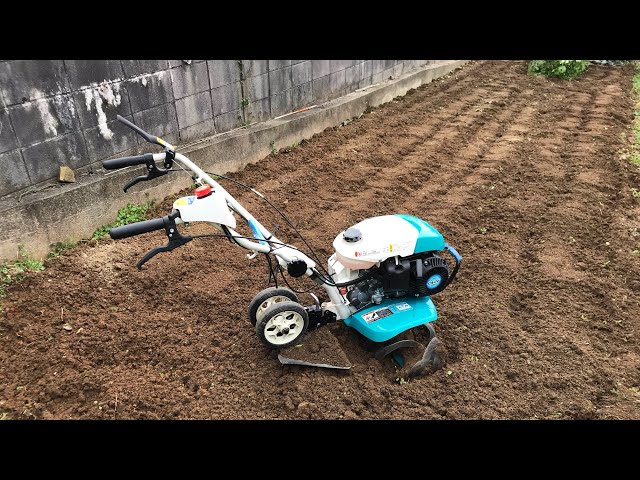 家庭菜園]クボタ.管理機TMS30で畑を耕運して、ジャガイモの植え付け