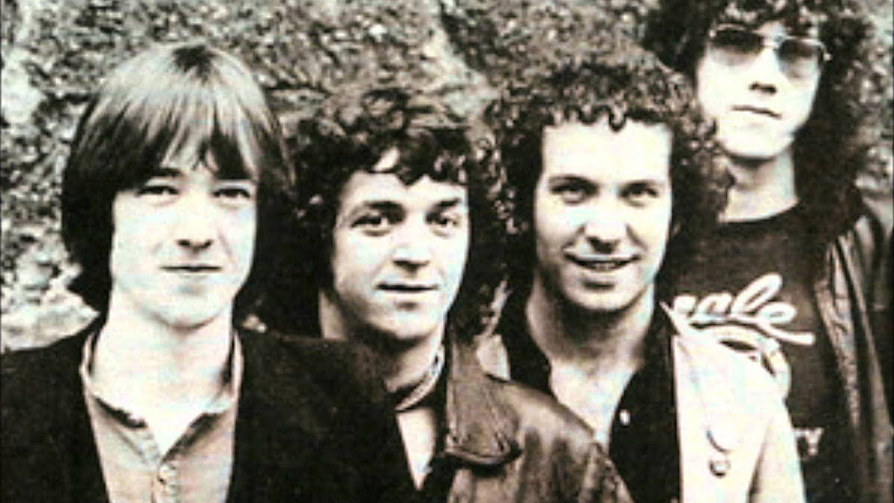 Urchin - She's a Roller - YouTube