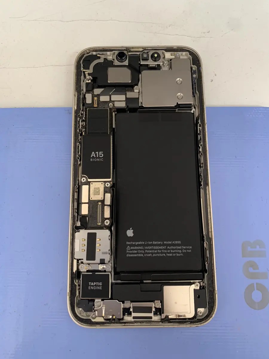 iPhone13 バッテリー交換【東久留米店】 - 最長1年保証 アイフォン