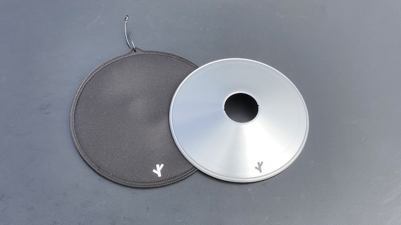 SHU WORKSのULランタンスタンド「ULTRA LIGHT PORTABLE CAMPING LIGHT