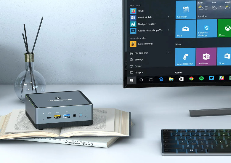 MINISFORUM UM700 － CPUにRyzen 7 3750Hを搭載する、上位版のミニPCが