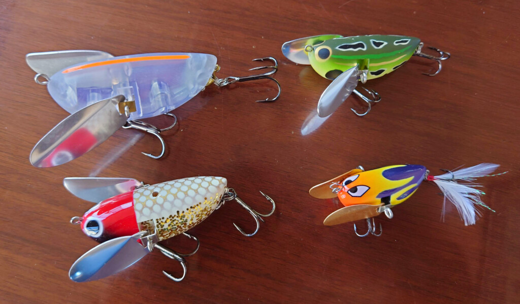 全長80mm/ウエイト30g】シリーズ最大サイズを誇る“超”という名の付く