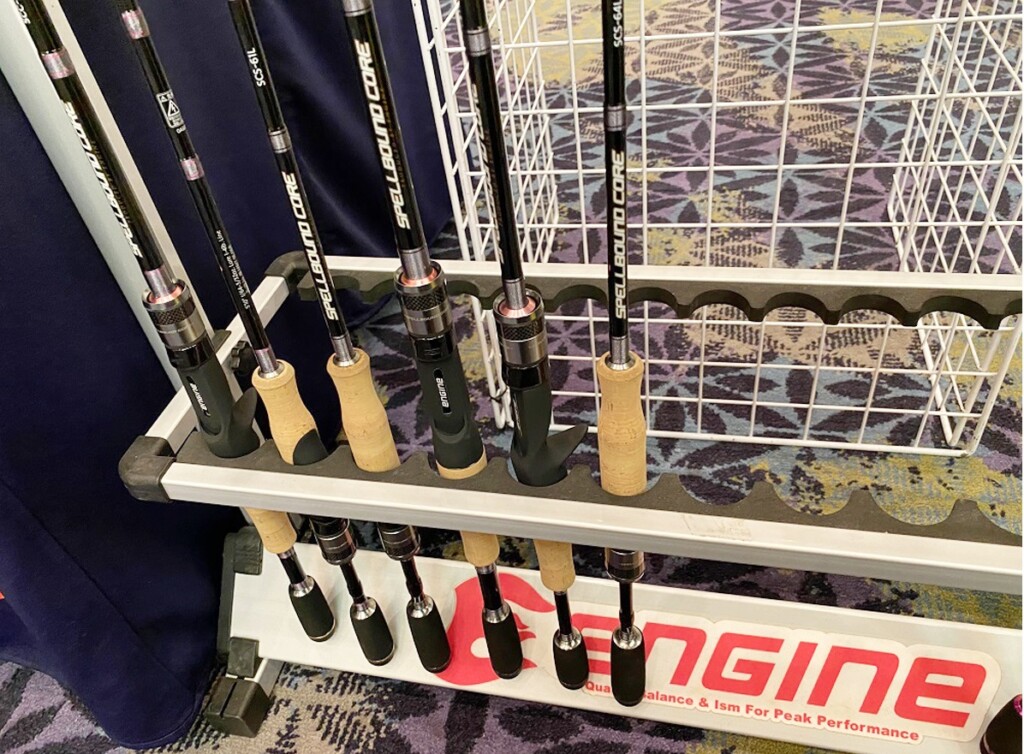 エンジンのバスロッド「スペルバウンドコア」に新機種が追加！チューブ