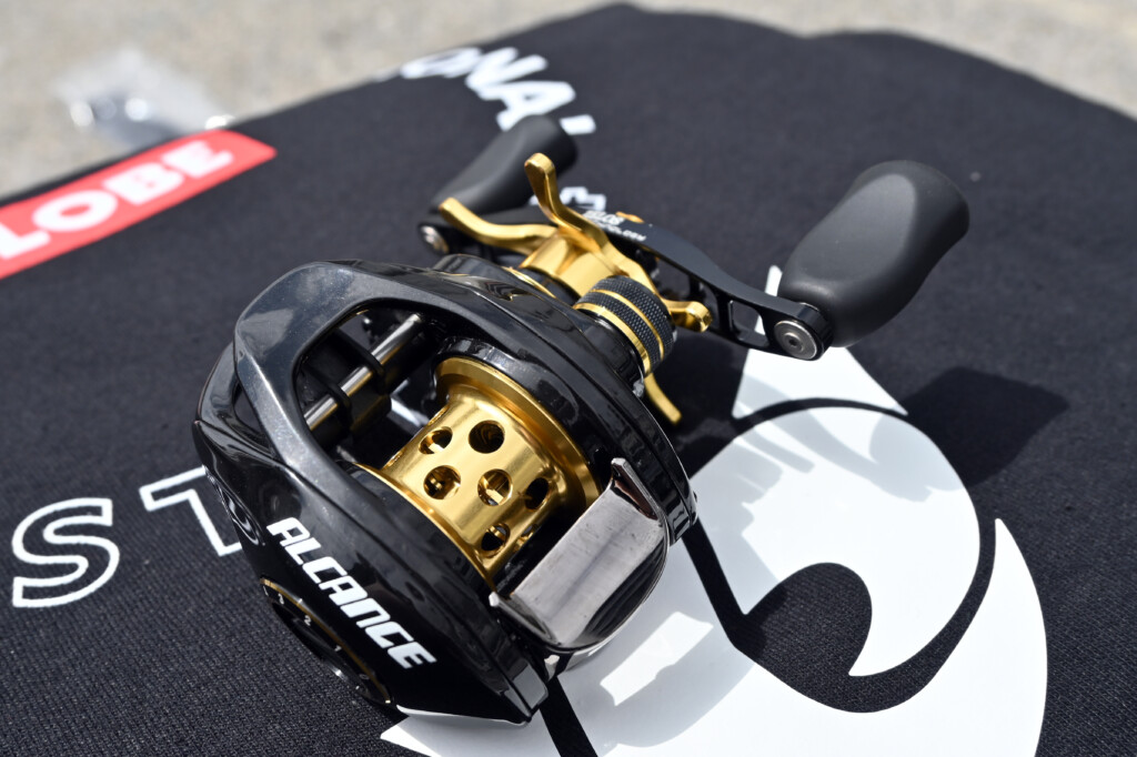 軽い金属ハンドルというレア感】ZPIのZELOSマシンカットハンドルに