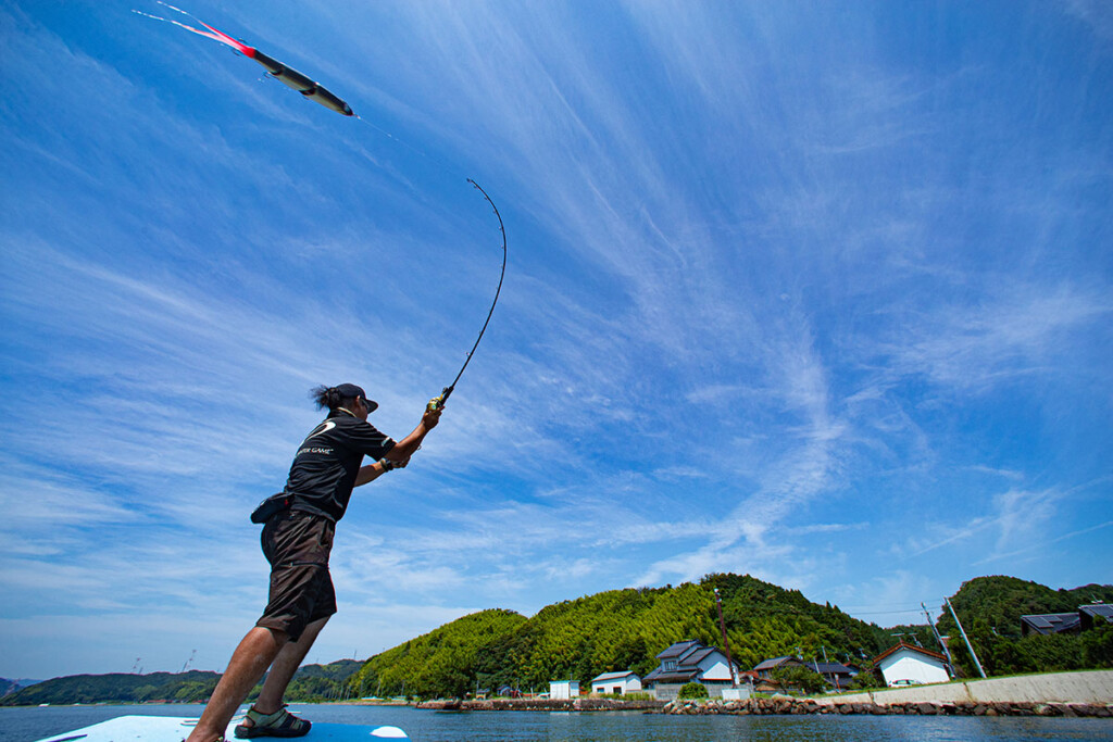 ジャイアントベイトでシーバスを獲る！ゼナックが贈るギガンティック