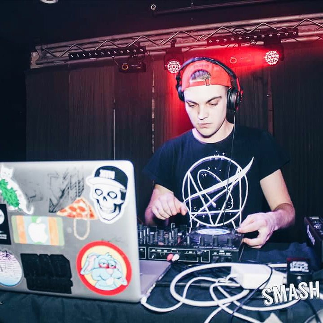 Stream OMIO music | Listen to songs, albums, playlists for free on