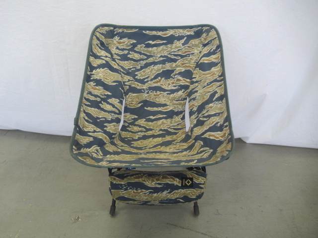 タクティカルチェア タイガーストライプカモ | アウトドア用品