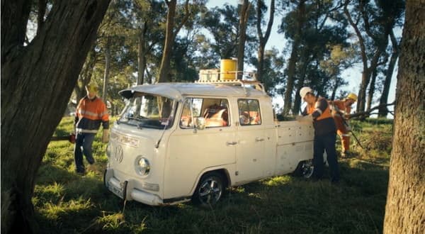 ワーゲンバス」型トースター登場--焼きあがったパンには「VW」マーク