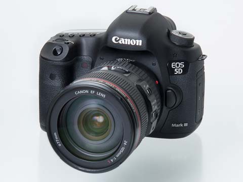 高速化した中級フルサイズ機――キヤノン「EOS 5D Mark III