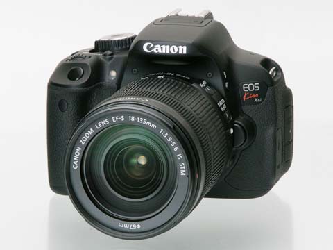 ハイブリッドCMOS AFに対応したKiss最新作――キヤノン「EOS Kiss X6i