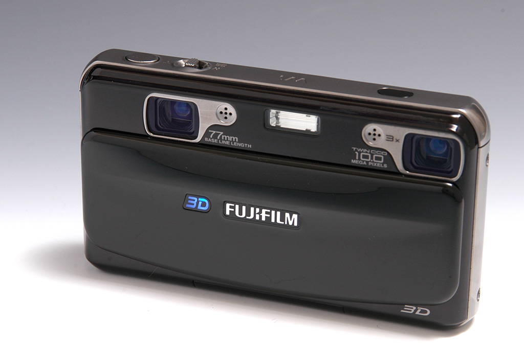 3D撮影を手軽に楽しもう――富士フイルム「FinePix REAL 3D W1