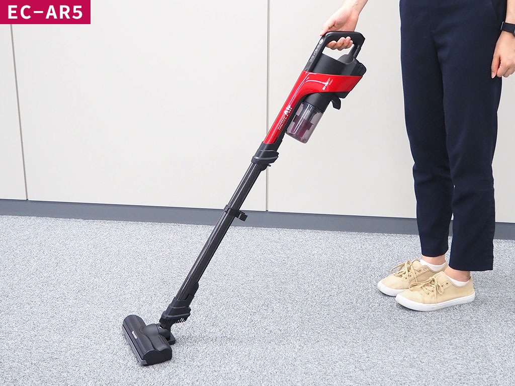 この軽さは手放せない。SHARP RACTIVE Airシリーズで、快適なお掃除