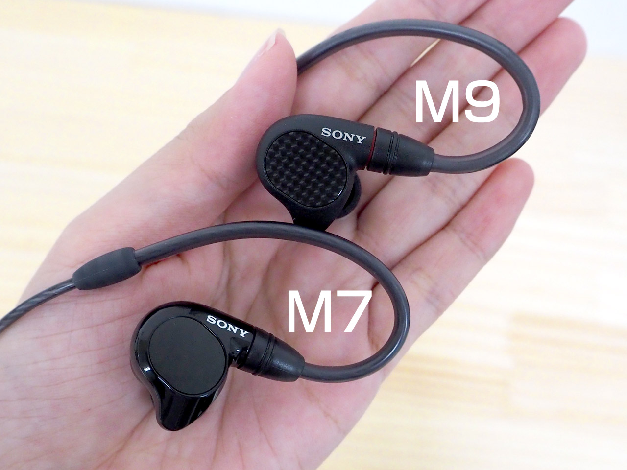 プロフェッショナルなステージイヤモニSONY IER-M9 IER-M7を視聴