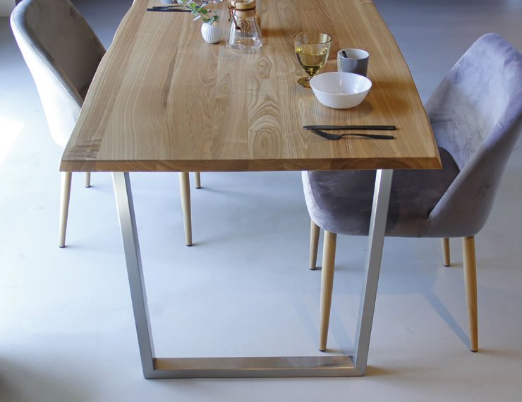 無垢材の形を生かした木製ダイニング ダイニングテーブル｜ダイニング