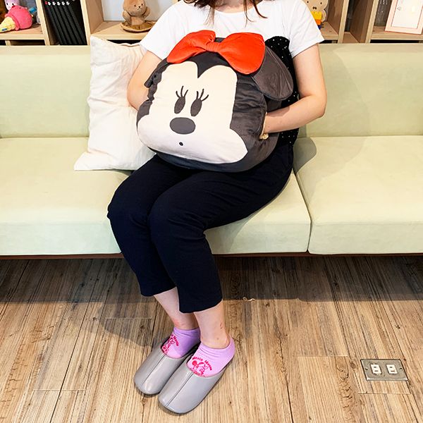 ディズニー ミニーマウス ミニー Hug me クッション あったか