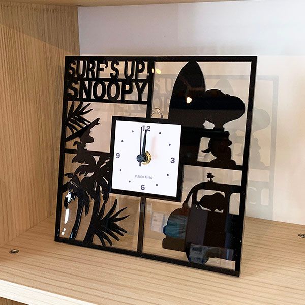 PEANUTS スヌーピー アクリル壁掛け時計 角 SNOOPY 壁掛け 時計