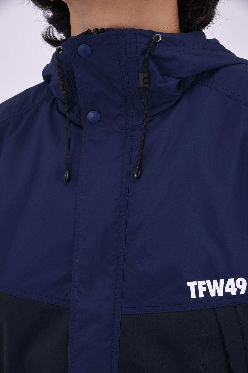 TFW49 - COMBINATION HOODED JACKET / バックロゴ コンビネーション