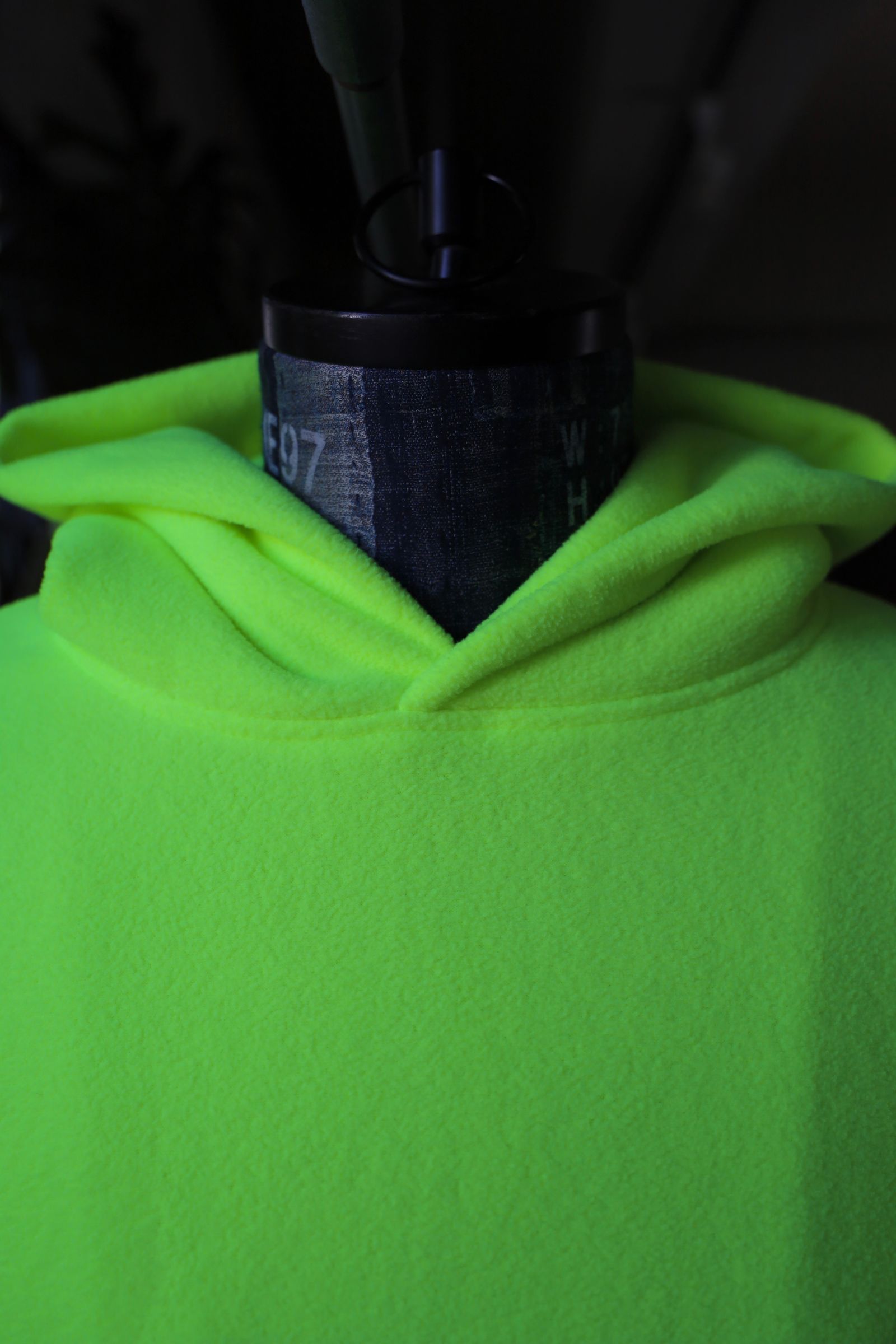 FreshService - ReFresh!Service. FLEECE SAUNA PONCHO(NEON YELLOW