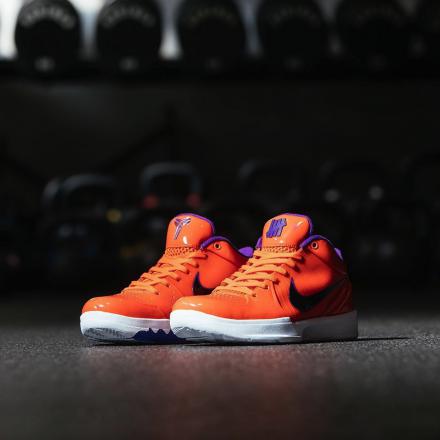 国内8月24日発売予定】アンディフィーテッド × ナイキ コービー 4