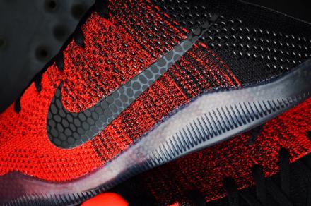 直リンク・先行予約開始】 ナイキ コービー11 ユニバーシティ レッド