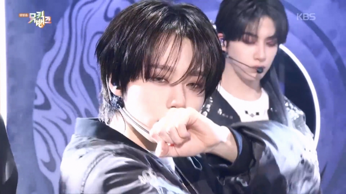 すべての舞台がレジェンド」ONEUS、新曲「Grenade」の初週の音楽番組で