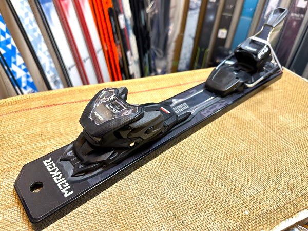 □店頭展示品□ワイドブレーキOK！の可動式ビンディング□23-24