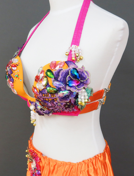 ベリーダンス衣装】鮮やかピンク×オレンジが明るく眩しい！観客の視線