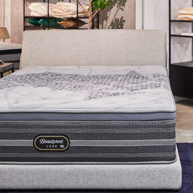 神宮前プラッシュピロートップ シモンズビューティレスト神宮前