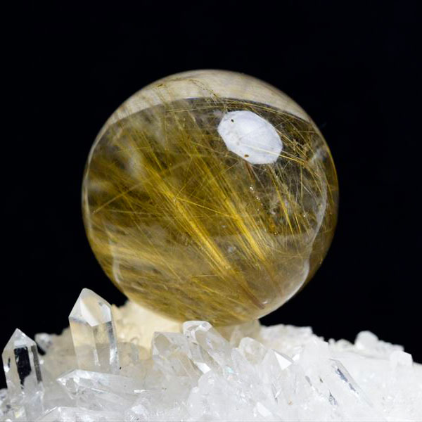 ゴールドルチルクォーツ 丸玉 置物｜アップストーンオンビル