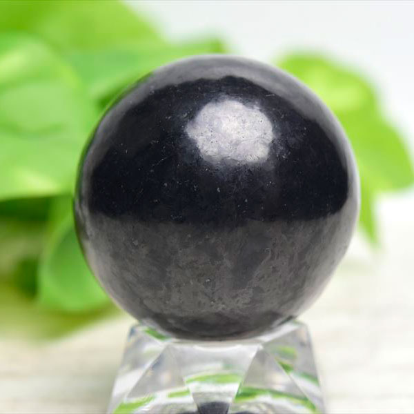 シュンガイト｜天然フラーレンを含む鉱石｜水の浄化や電磁波対策に