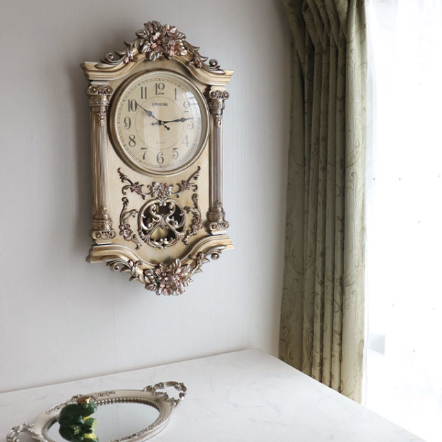 ロココローズ ウォールクロック(壁掛け時計) アンティークゴールド