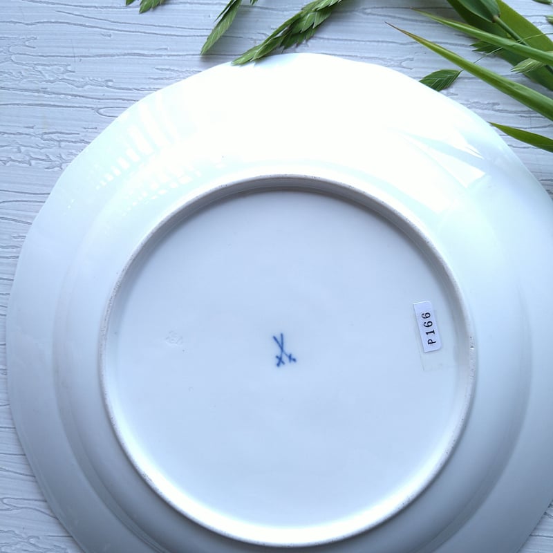 Meissen マイセンコバルトフォンド自然主義絵付け直径約25㎝D三色