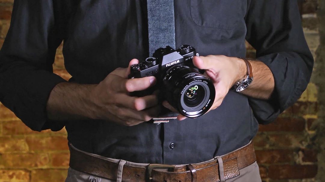 Amazon.com : Fujifilm X-T10 Silver Mirrorless Digital Camera Kit