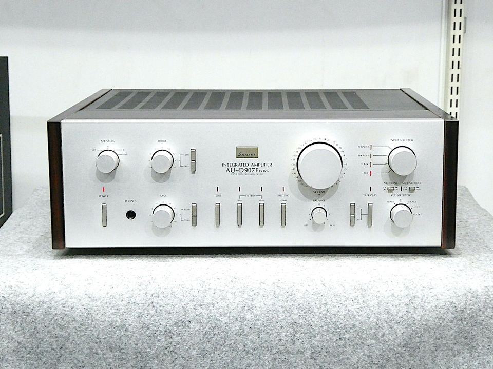 Kanku！完動美品！山水プリメインアンプAU-D907F EXTRA sansui AU