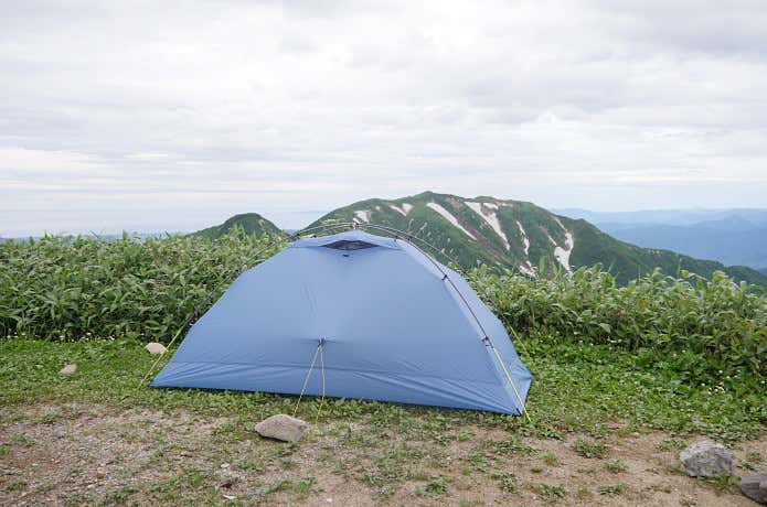 稜線でこんな快適ってアリ？」パーゴワークス新作・ZENN DOME SHELTER