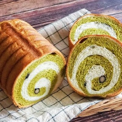 抹茶と黒豆のうずまきラウンドパン by クッキングちゃそ