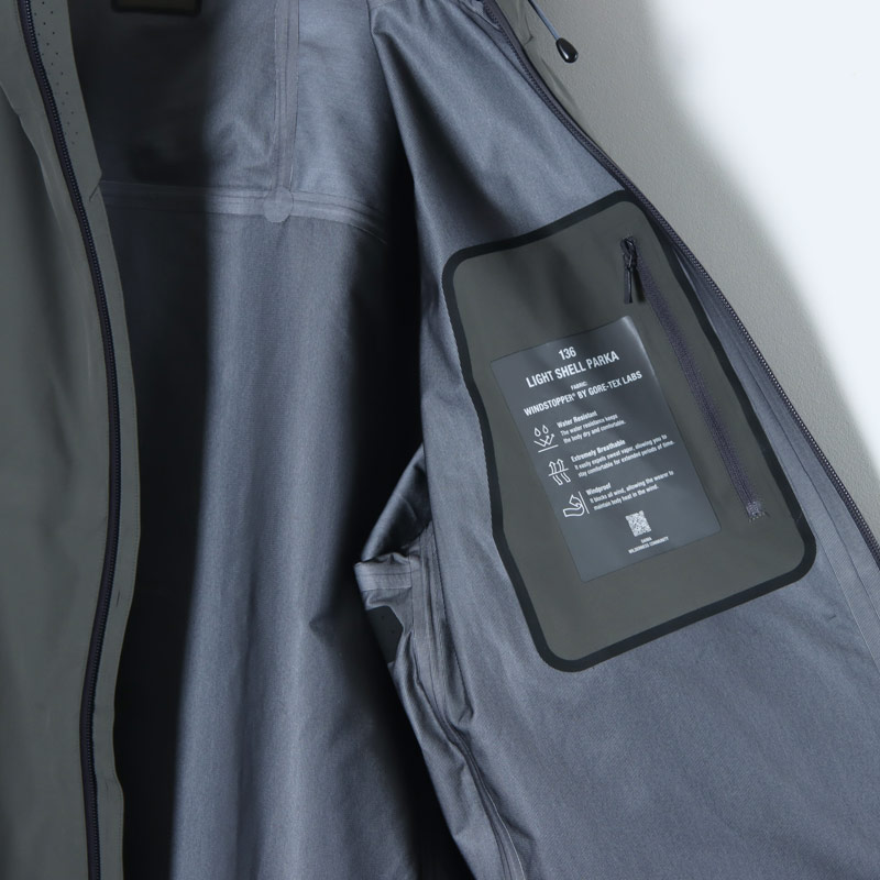 DAIWA LIFE STYLE (ダイワライフスタイル) 136 LIGHT SHELL PARKA GORE