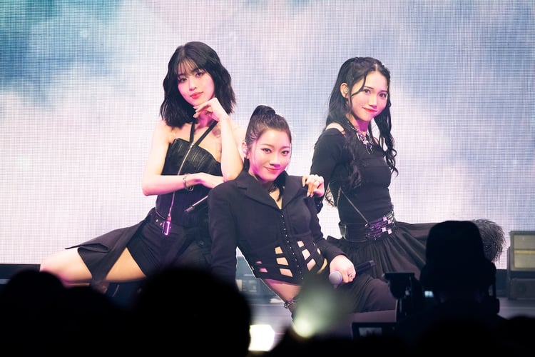 RINの分まで3人で」IS:SUE初のファンコンサートが成功裏に終了、最後は