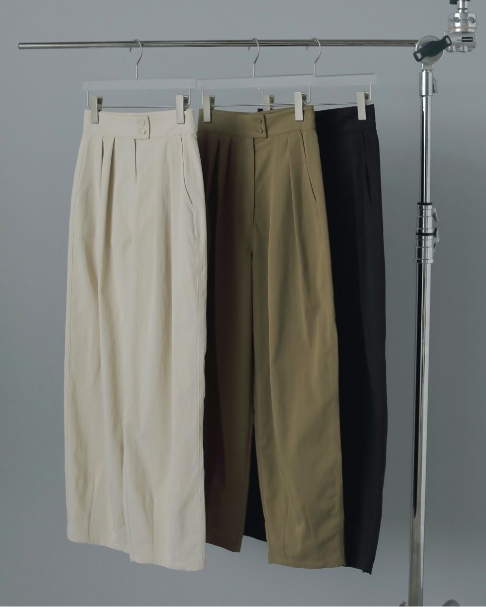 ànuke online store（アンヌーク） / Twill Cocoon PantsTwill Cocoon