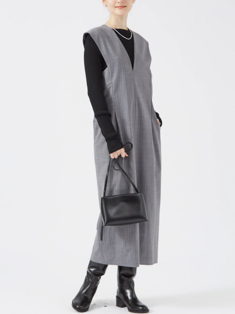 ウールトロVネックワンピース｜OUTLET / アウトレット