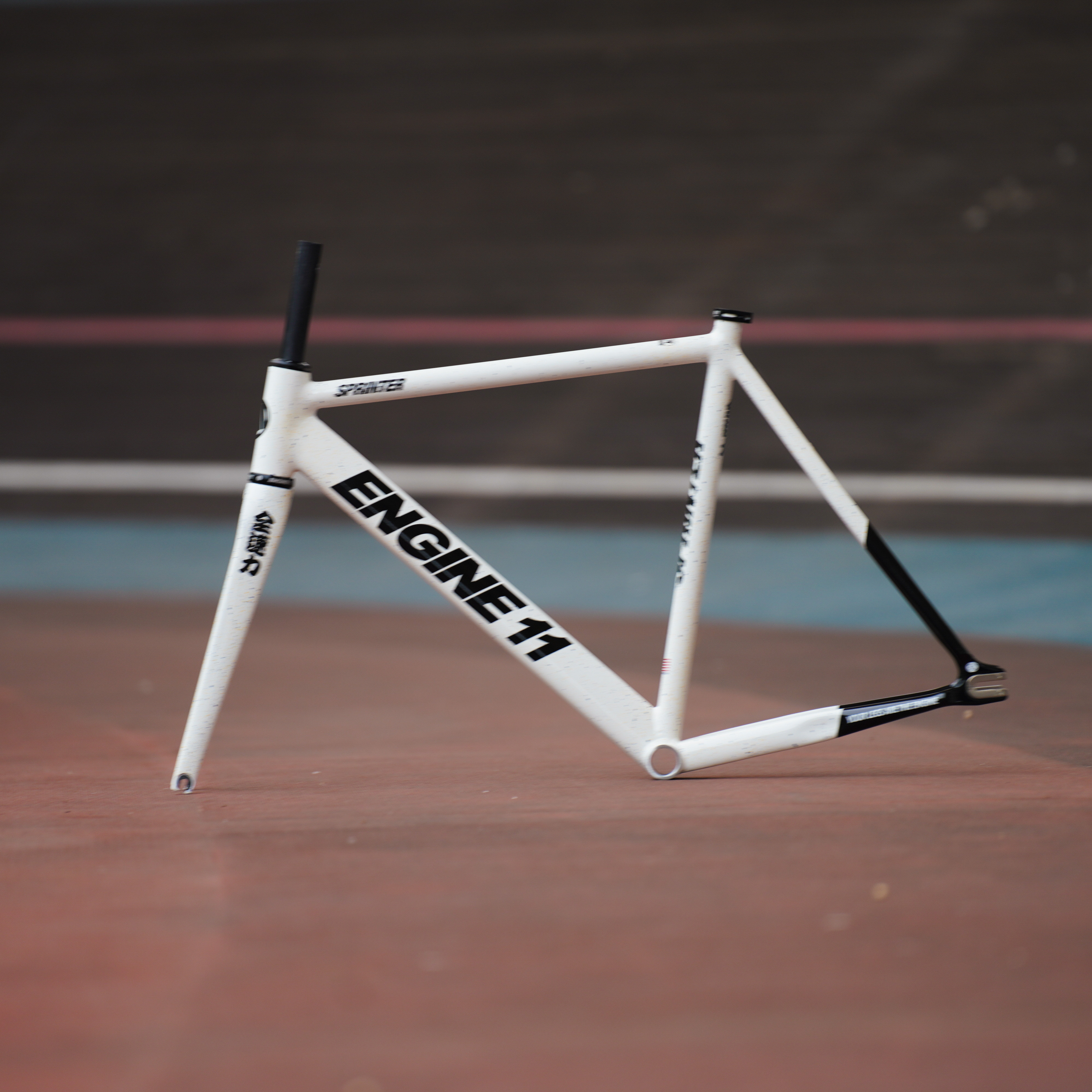 Engine11 2023 Sprinter Fixed Frame – PIZZBIKES