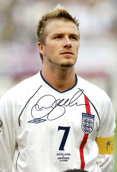 ベッカム直筆サイン入りイングランド代表ユニフォーム