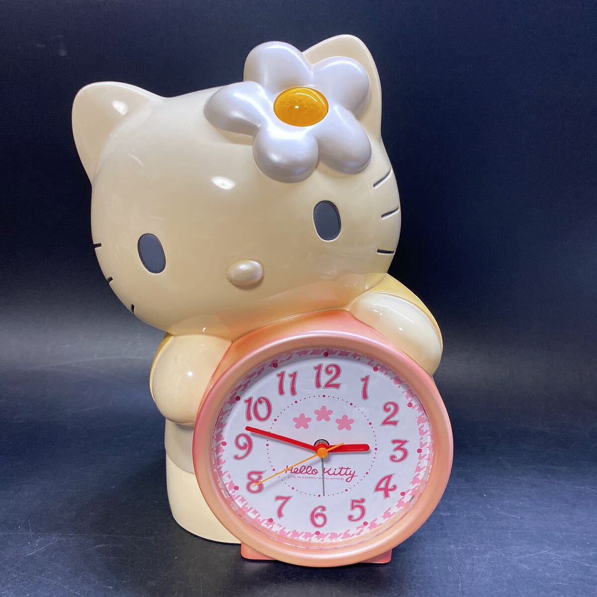 ハローキティ オルゴール ❤激レア ハローキティ 北海道限定 ドーム型